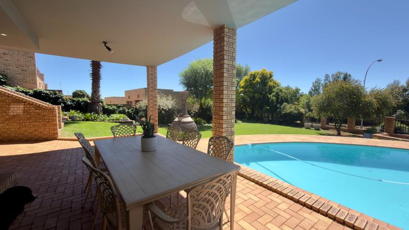 5 Bedroom Property for Sale in Pentagon Park Free State